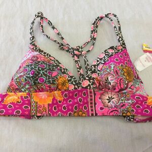 🪸🪸🪸 NWOT XHILARATION WOMENS SWIM BRA SIZE M 🪸🪸🪸